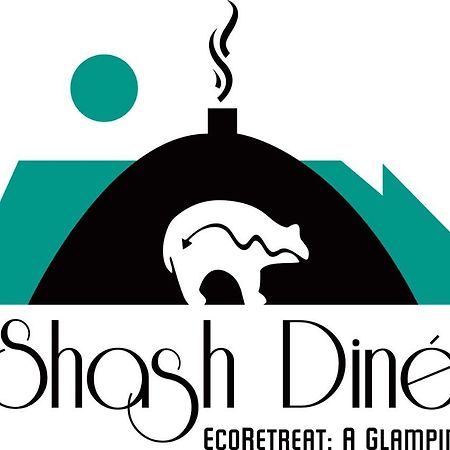 Shash Dine' Ecoretreat Page Exterior photo