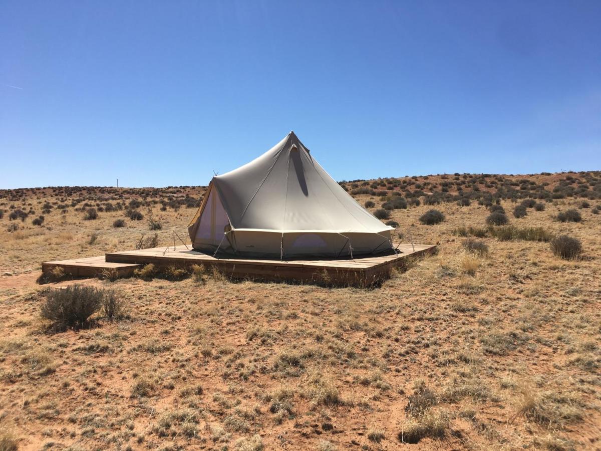 Shash Dine' Ecoretreat Page Exterior photo
